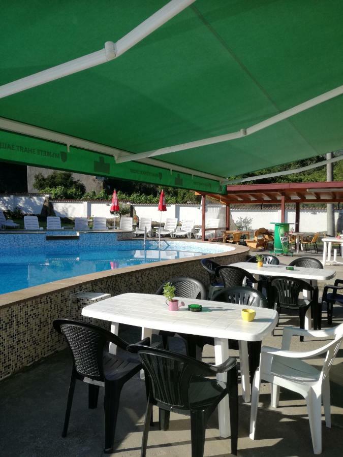 By The River Hotel Complex Balkanets  Экстерьер фото