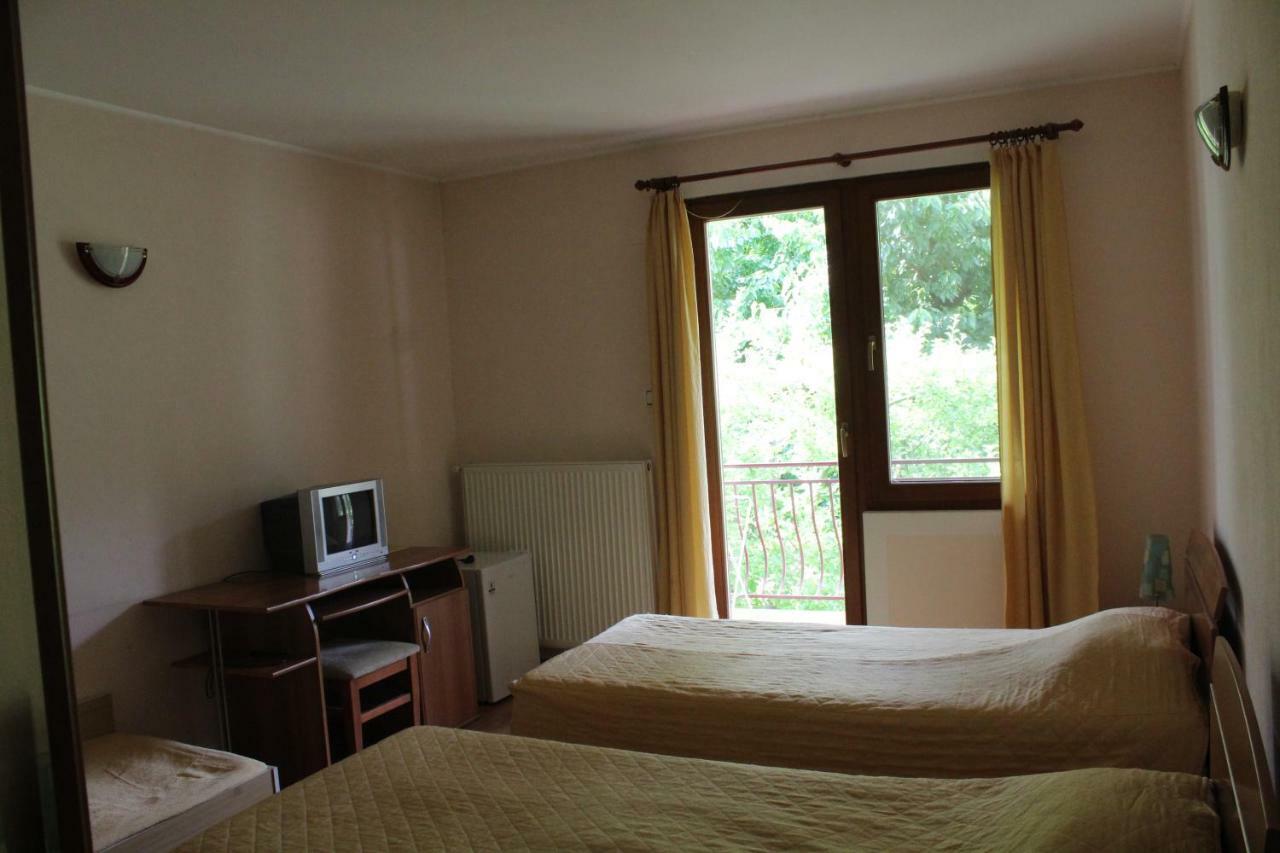 By The River Hotel Complex Balkanets  Экстерьер фото